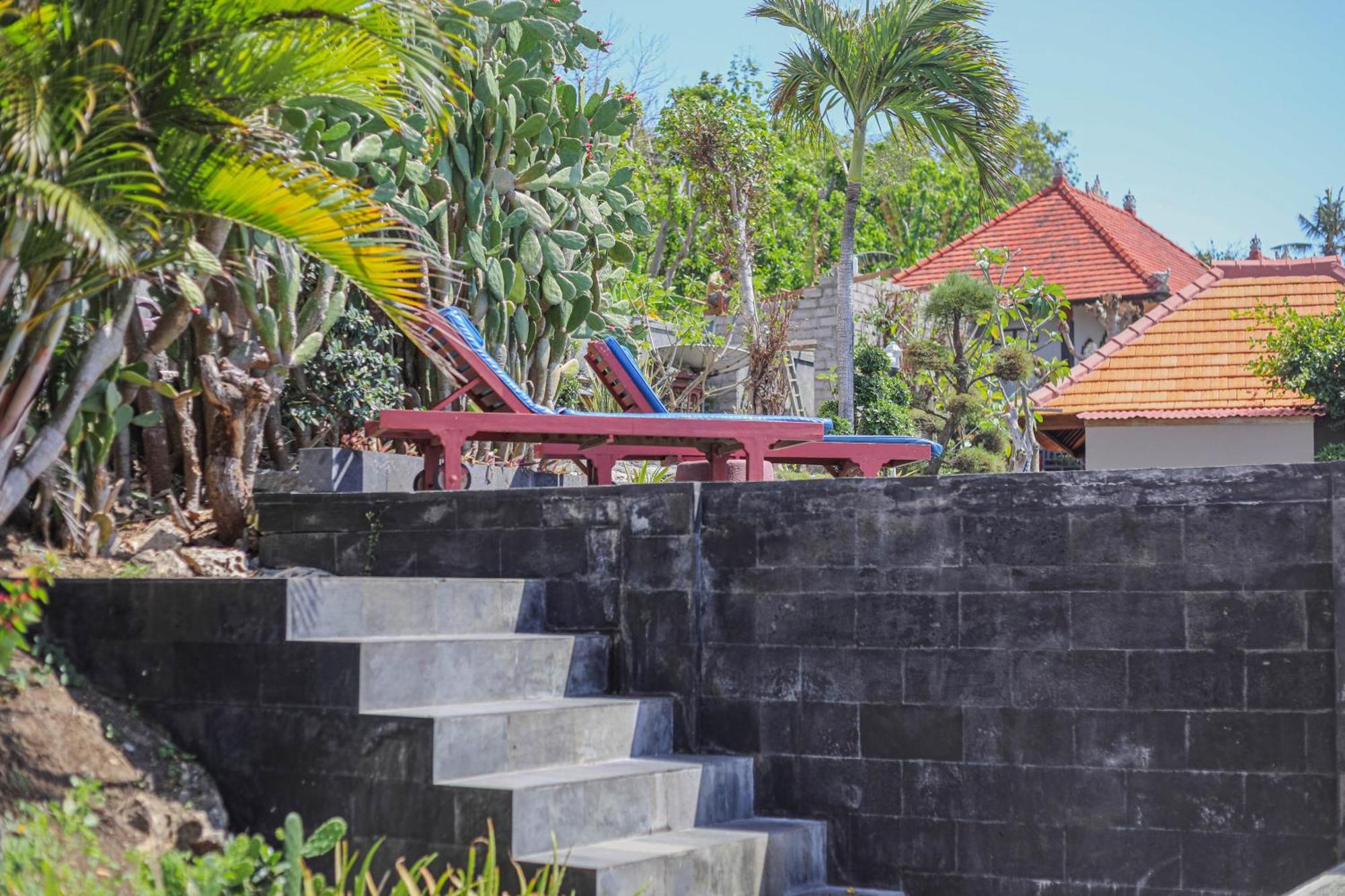 Manta Cottages With Sea View Batununggul Eksteriør billede