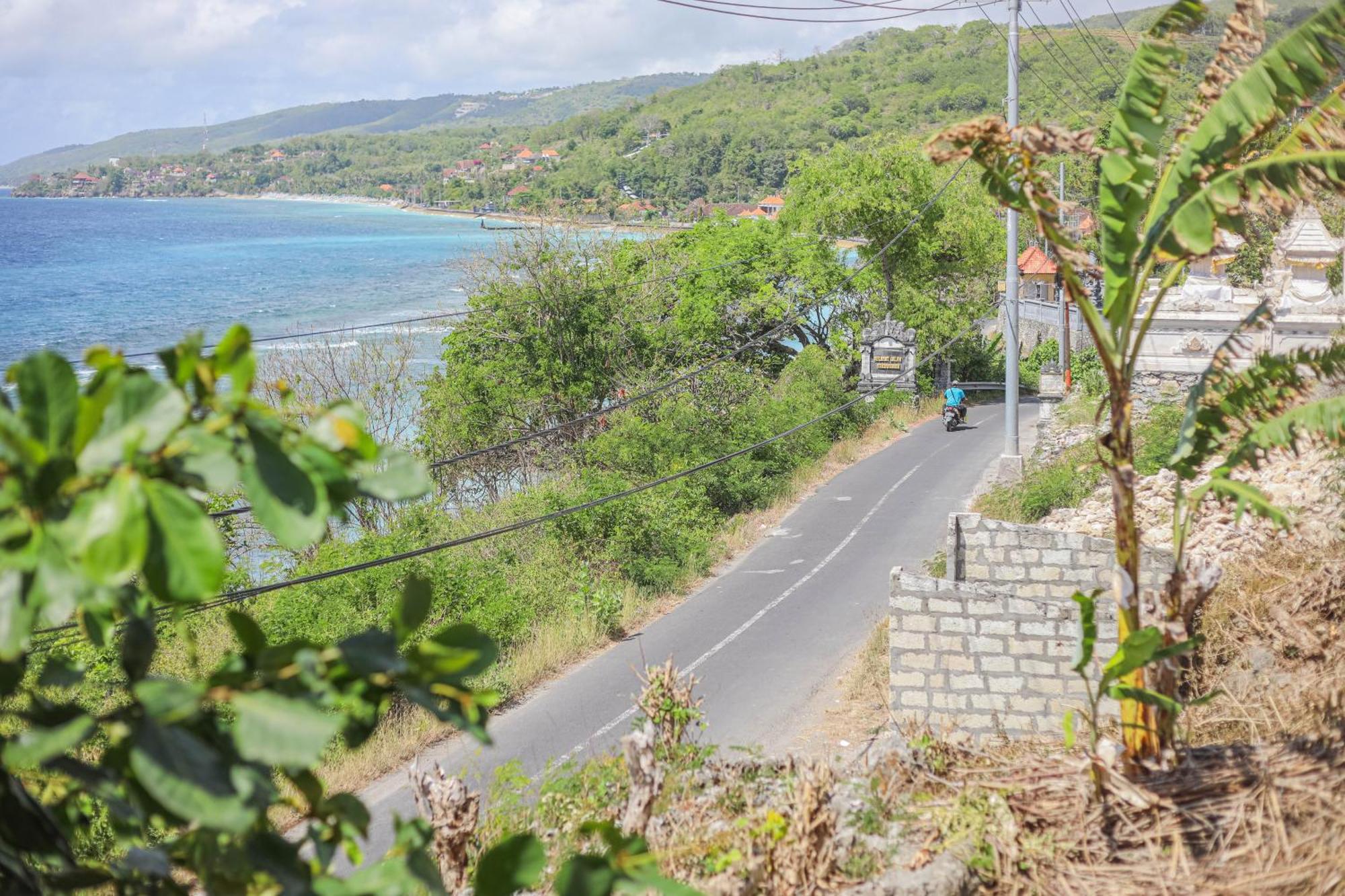 Manta Cottages With Sea View Batununggul Eksteriør billede